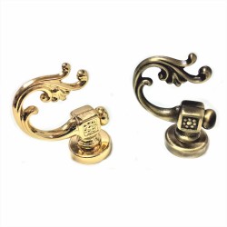 Gancio per tende Foglia in ottone 7cm
