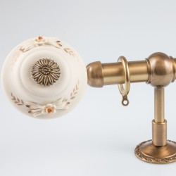 Bastone per tenda in ottone con terminale Nigella in ceramica di Capodimonte